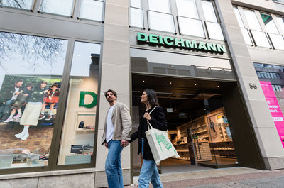 Außenaufnahme Flagshipstore in Köln, Fotohinweis DEICHMANN SE, Rüdiger Fessel