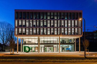 Neues, hochmodernes Bürogebäude am Hauptsitz in Essen. Fotohinweis: DEICHMANN SE, Rüdiger Fessel